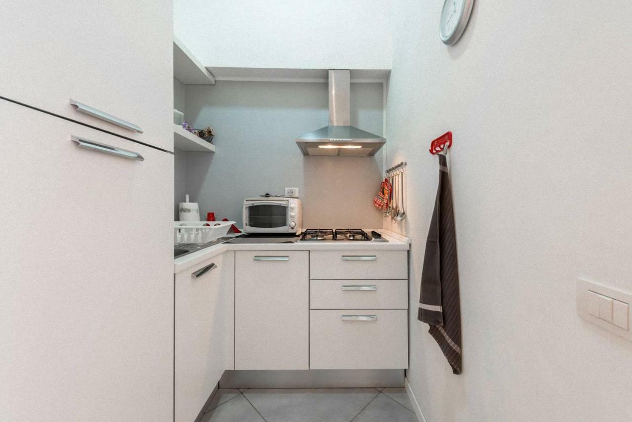A Due Passi Dal Centro - Bari Policlinico Appartement Buitenkant foto